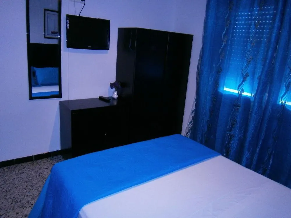 Hostal Don Pepe Figueres  Guest house